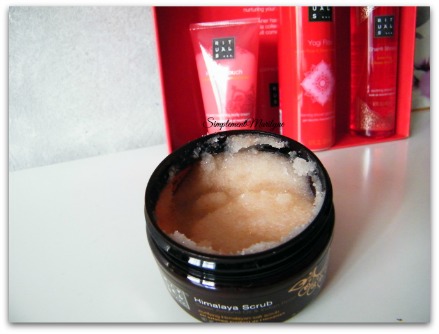 Ayuverda Rituals coffret crème gel douche gommage scrub huile 