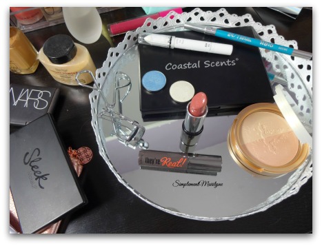 Produit-makeup maquillage-blanc-bleu MSC Monday shadow challenge makeup bleu blanc milk nyx coastal scents simplement marilyne simplementmarilyne nars sleek bennye too faced kiko 