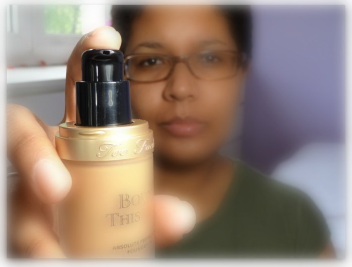 flacon pompe born this way too faced teinte caramel fond de teint foundation simplement marilyne