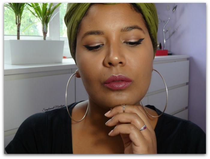 Maquillage Mu Makeup Grandstand Makeup Geek MUG Stingraye ColourPop opal becca fingertip sephora black simplement marilyne