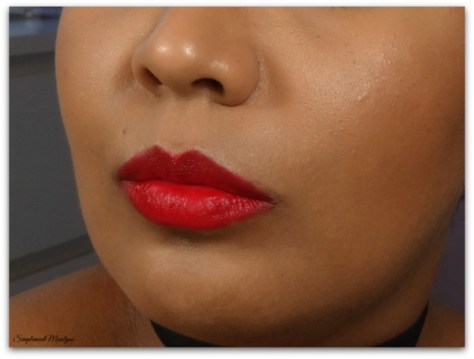 maquillage red lips lèvres rouge liner cat eyes galmour glam riri woo mac simplement marilyne