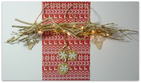 DIY-noel-suspension-bois-guirlande-lumineuse-diy-creation--flocons-de-neige-tete-de-cerf-simplement-marilyne