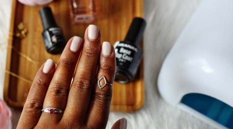 vernis semi permanent nude meanail peau foncee