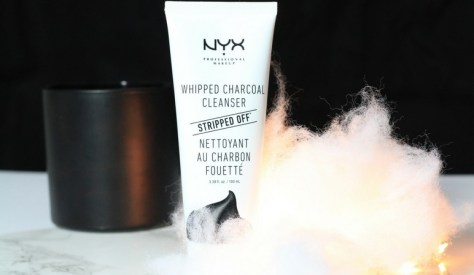 Nyx nettoyant au charbon fouetté gamme Stripped Off